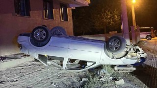 Burdurda takla atan otomobilde 2 kişi yaralandı