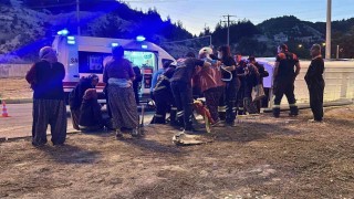 Burdurda tarım işçilerini taşıyan minibüs devrildi: 9 yaralı