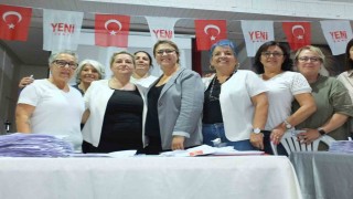 Burhaniye Yeni Partide Çiğdem Avcu başkan oldu