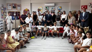 Burhaniyede Kaymakam Atilla, minik öğrencilerle bir araya geldi
