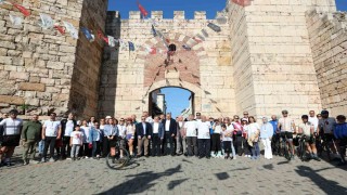 Bursa'da 'Arabasız Bir Gün, Hareketli Bir Kent'