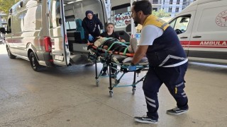 Bursada otomobiller kafa kafaya çarpıştı: 6 yaralı