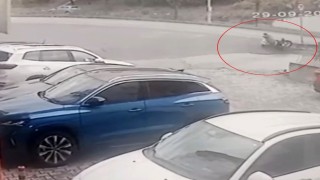 Bursa'da ters yönde ilerleyen motosikletli kaza yaptı: Yaşam mücadelesi veriyor