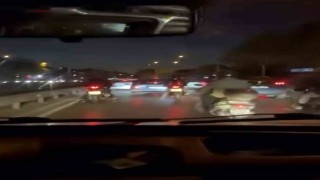 Bursada yol vermeyen otomobil sürücüsünün etrafını sardılar