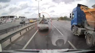 Büyükçekmecede ambulansa yol vermeyen sürücüye 46 bin lira para cezası
