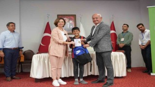 Büyükşehir öğrencilerin yüzünü güldürdü