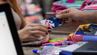 Büyükşehirden 100 milyon TLlik kırtasiye desteği