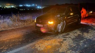 Çanda otomobil saman yüklü traktöre çarptı: 1 yaralı