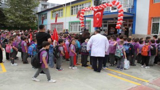 Çarşambada okullar öğrencilerle şenlendi