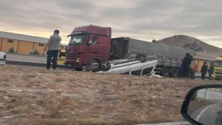 Çekici ile otomobil çarpıştı: 1 yaralı