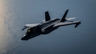 CENTCOM: ABD güçleri, 3 gemiyi etkisiz hale getirdi ve 2 gemiye çıktı