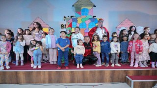 Çocuklar şenlikte sanatla ve eğlenceyle buluştu