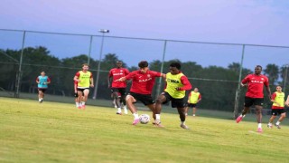 Çorum FK'nın Antalya kampı başladı