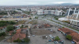Çorum'da gençleri buluşturacak "Genç Park" Projesi çin yıkım çalışmaları sürüyor