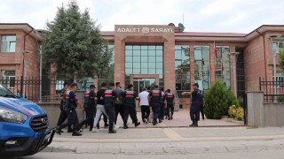 Çorumda yasa dışı bahis ve kumar operasyonu: 8 tutuklama