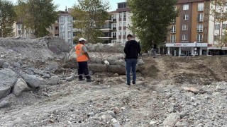 Çorum'da yıkım çalışması sırasında insan kafatası ve kemikler bulundu