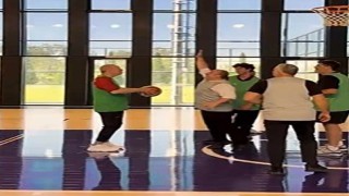 Cumhurbaşkanı Erdoğan basketbol oynadı