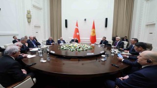 Cumhurbaşkanı Erdoğan, Kırgız mevkidaşı Caparov ile görüştü