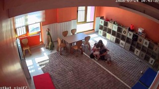 Deprem sırasında çocuklarından önce kreşteki çocukları kurtaran öğretmenler konuştu