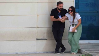 Devrilen tırın altında kalarak hayatını kaybeden genç kadının cenazesi gözyaşlarıyla teslim alındı