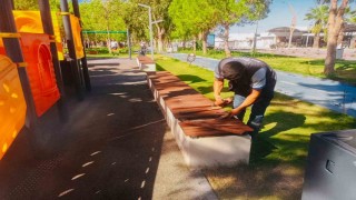 Didim Belediyesi parklardaki bakım ve onarım çalışmalarını sürdürüyor