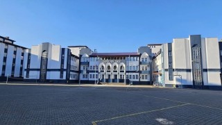 Diyarbakır'da 11 öğrenci zehirlenme şüphesiyle hastaneye kaldırıldı