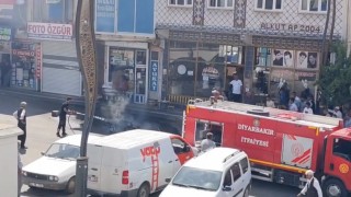 Diyarbakırda hareket halindeki motosiklet alevlere teslim oldu