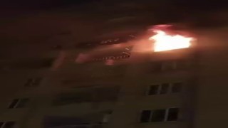 Diyarbakırda korkutan yangın: Ev alevlere teslim oldu