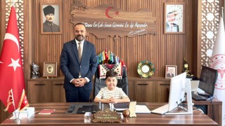 DMD Hastası Uygar, Başhekim Hakkoymaz’ı Ziyaret Etti