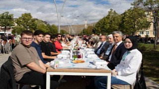 EBYÜ öğrencileri "Hoş Geldiniz Kahvaltısı" programında buluştu