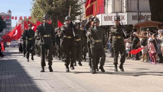 Edremitin kurtuluşunun 104. yılı coşku ve gururla kutlandı