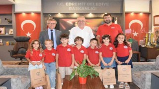 Edremitin minik bilim insanları TEKNOFEST finaline hazırlanıyor