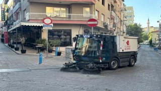 Efeler Belediyesi ekipleri temizlik çalışmalarını sürdürüyor