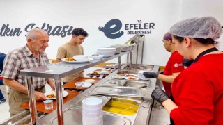 Efelerde Kent Lokantası vatandaşın sofrasına destek oluyor