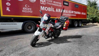 Elazığ itfaiyesi filosunu güçlendirdi: Öncü motosiklet ve mobil müdahale aracı