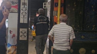 Elazığda evde çıkan tartışma silahlı ve bıçaklı kavgaya dönüştü: 2 yaralı