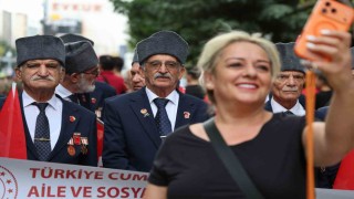 Elazığ'da "Gaziler Günü" yürüyüşü