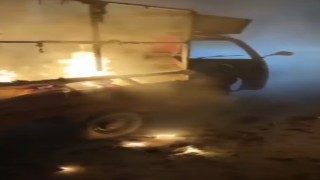 Elektrikli kağıt toplama aracı alev aldı, yangın söndürme tüpleri işe yaramadı