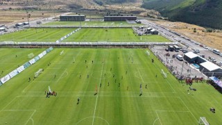 Erciyeste geleceğin futbol yıldızları sahne alıyor