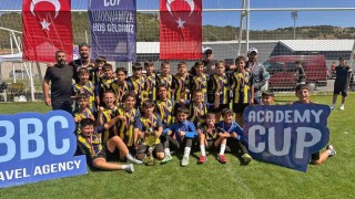 Erciyeste Talas zirvesi: iki kupa birden