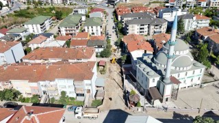 Erenlerin 15 sokağında asfalt çalışmalarına başlandı