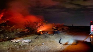Erzincanda araç yangını itfaiye ekiplerince söndürüldü