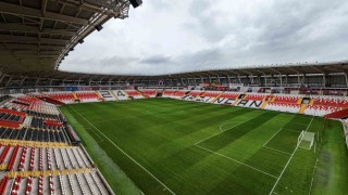 Erzincan'da futbolun adresi: 13 Şubat Şehir Stadyumu