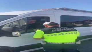 Erzincanda okul çevreleri ve servis araçları denetlendi