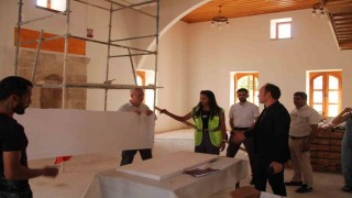 Erzin'de Mustafalı Camisi'nin restorasyon çalışmaları sürüyor