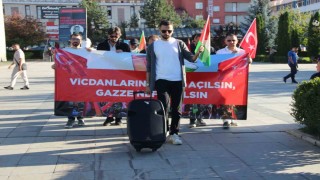 Erzurum'da sağlıkçılar 150 haftadır Gazze için yürüyor: "Zalim zulmünde devam ettikçe biz de mazlumun yanında olmaya devam edeceğiz"