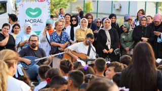 ESEV Moral Timinden minik öğrencilere neşeli karşılama