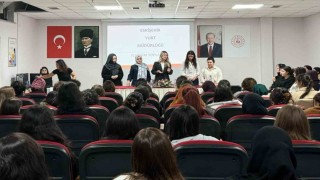 Eskişehir GSB yurtlarına yeni yerleşen öğrencilerle iletişim toplantısı düzenlendi