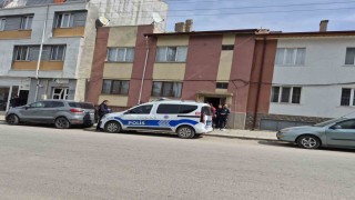 Eskişehir'de 52 yaşındaki adam merdivenin altında ölü bulundu