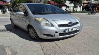 Eskişehir'de otomobille çarpışan motosiklet sürücüsü yaralandı